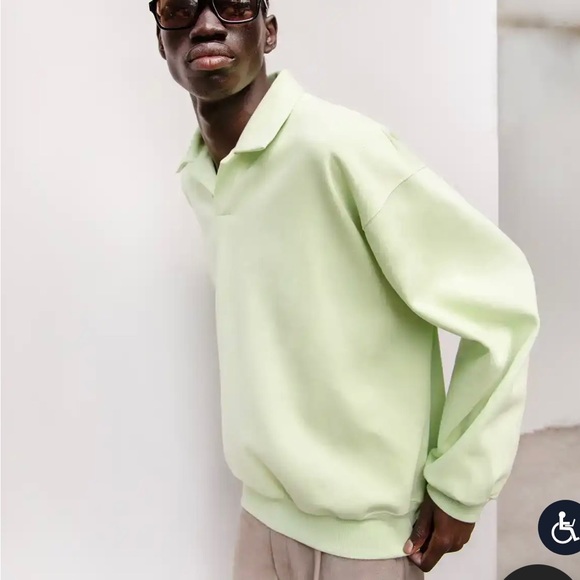 Oak + Fort Collared Sweatshirt in Pale Green - Picture 3 of 9